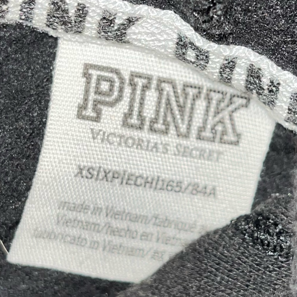 Zip up - Picture 2 of 3